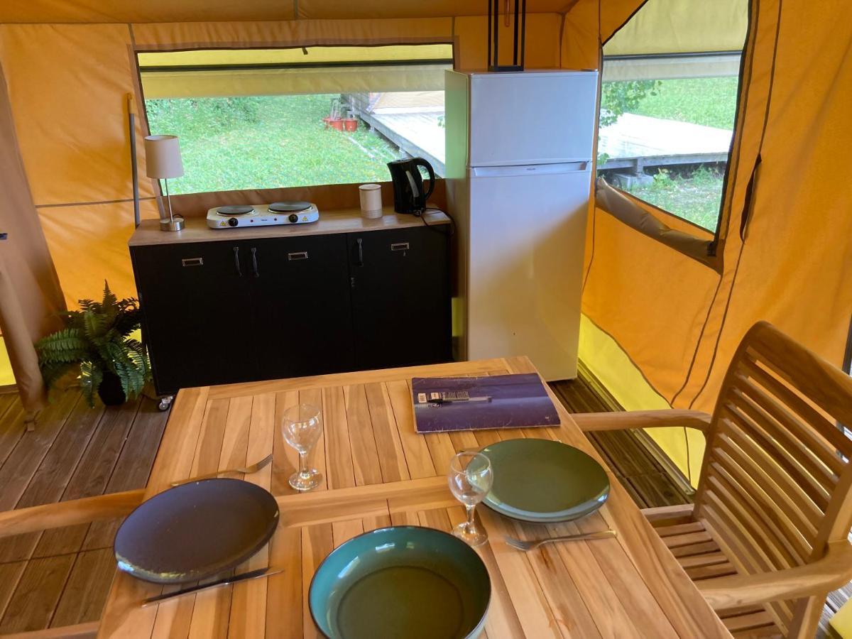 Oh! Campings - Camping Paradis A L'Ombre Des Tilleuls Peyrouse Luaran gambar